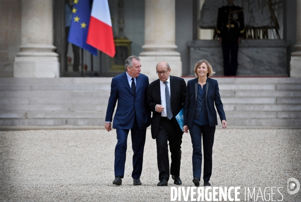 Premier conseil des ministres du gouvernement d Edouard Philippe