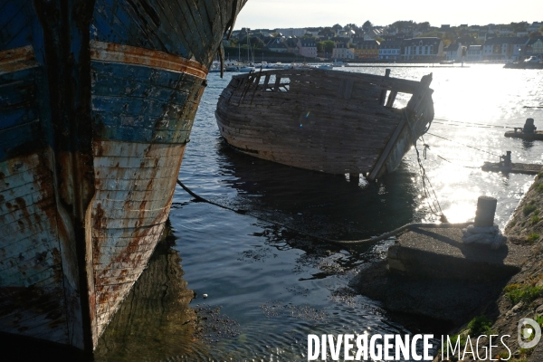 Illustration Mai2017.Le cimetiere de bateaux de Camaret