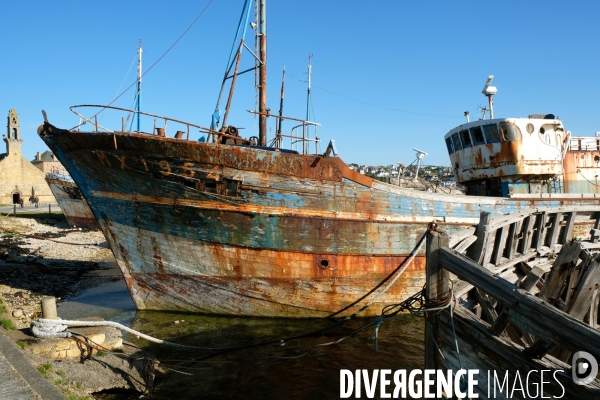 Illustration Mai2017.Le cimetiere de bateaux de Camaret