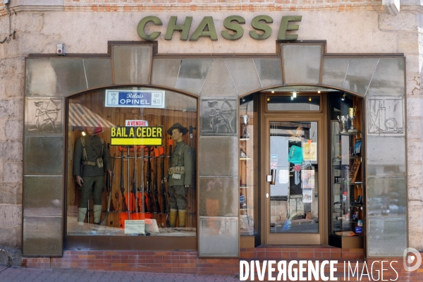 Mai2017.Magasin d articles de chasse a ceder a Nogent sur Seine