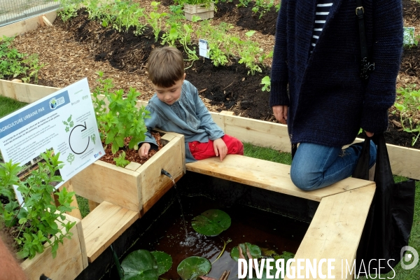 BiodiversiTerre, promenade agricole et vegetale avenue Foch realisee par l artiste Gad Weil