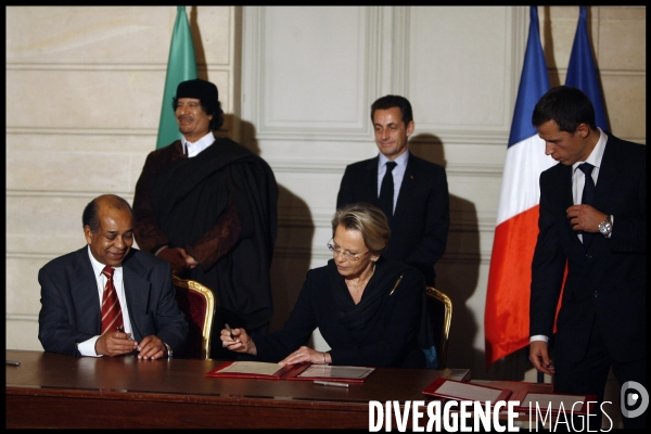 Signature de contrats de partenariat avec la libye