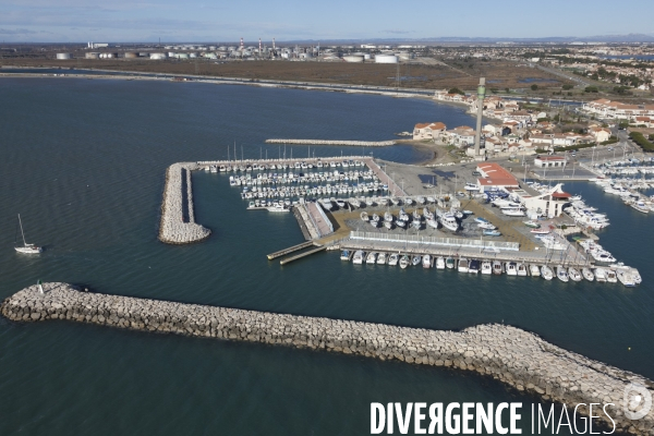 Vue aérienne de Fos sur Mer et du GPMM