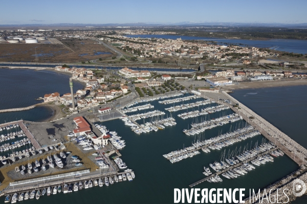 Vue aérienne de Fos sur Mer et du GPMM