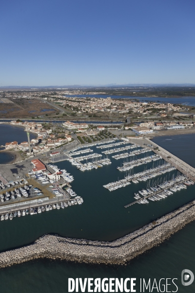 Vue aérienne de Fos sur Mer et du GPMM