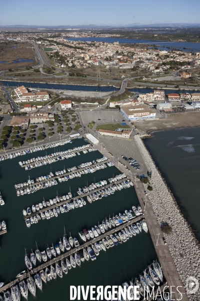 Vue aérienne de Fos sur Mer et du GPMM