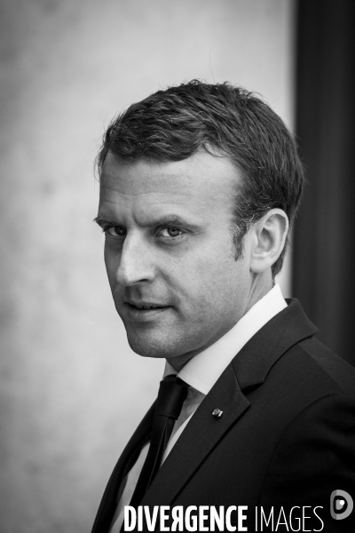 Portraits en noir et blanc du président de la république Emmanuel MACRON