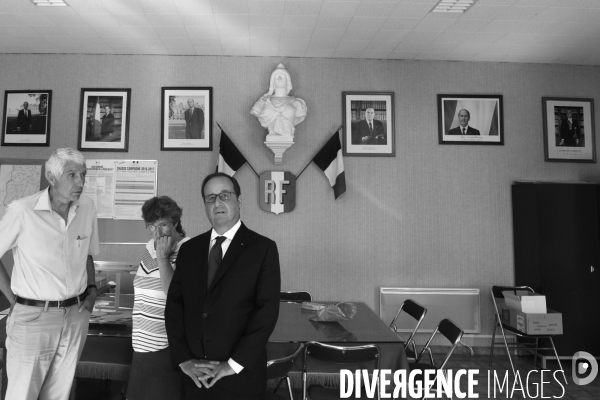 Premier tour des élections législatives. Bureau de vote.