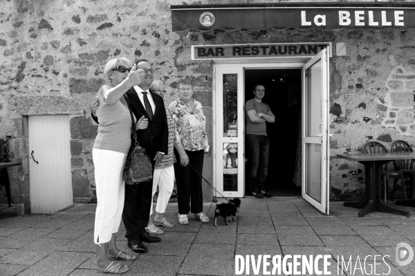 Premier tour des élections législatives. Bureau de vote.