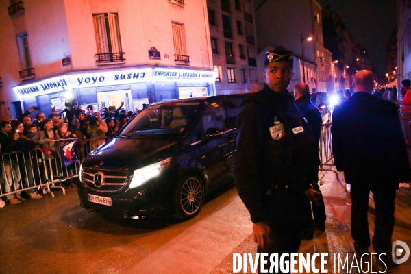 Ambiance rue de l abbe groult. en bas du qg d emmanuel macron // 2eme tour de la presidentielle 2017