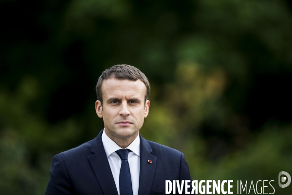 Emmanuel MACRON reçoit Theresa MAY à l Elysée