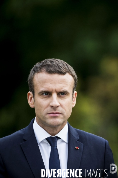 Emmanuel MACRON reçoit Theresa MAY à l Elysée