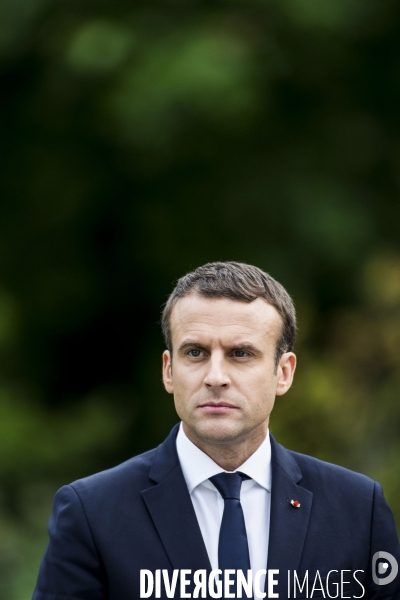 Emmanuel MACRON reçoit Theresa MAY à l Elysée