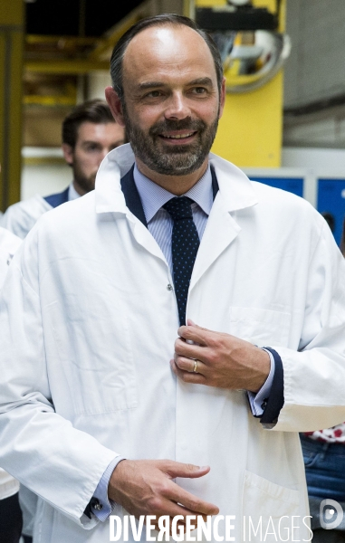 Edouard PHILIPPE et Muriel PENICAUD visitent l usine TELMA.