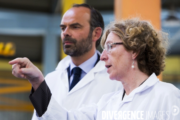 Edouard PHILIPPE et Muriel PENICAUD visitent l usine TELMA.