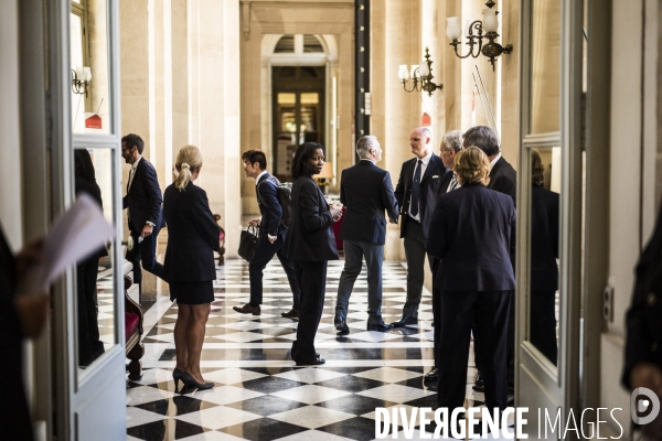 Accueil des députés à l assemblée nationale