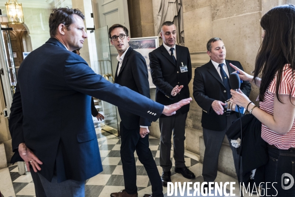 Accueil des députés à l assemblée nationale