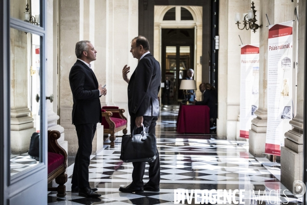 Accueil des députés à l assemblée nationale