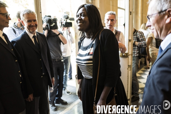 Accueil des députés à l assemblée nationale