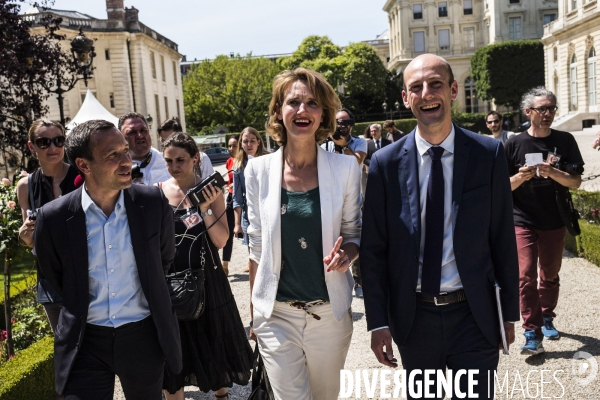 Accueil des députés à l assemblée nationale