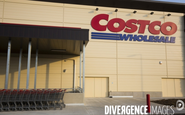 Costco ouvre son premier club-entrepot en france