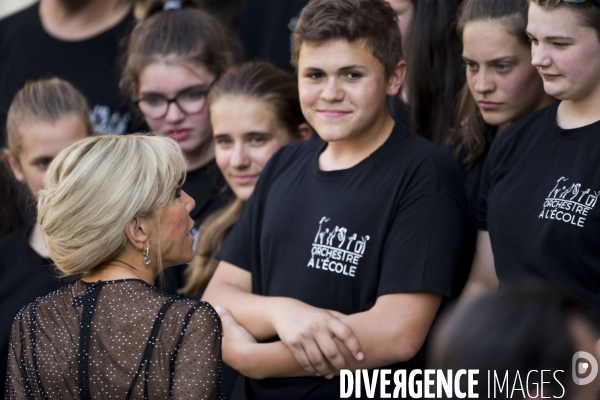 Emmanuel Macron et son épouse Brigitte à l occasion de la fête de la musique à l Elysée.