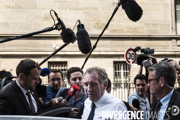 Accueil des députés à l assemblée nationale