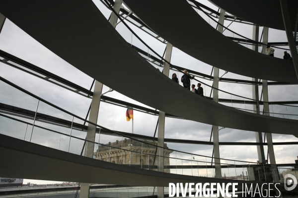 BERLIN capitale de l Allemagne réunifiée
