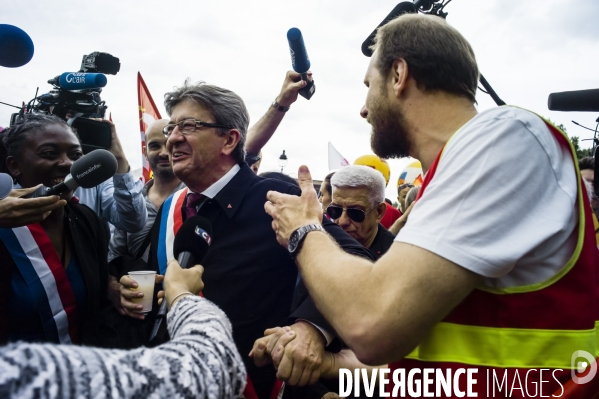 Pas de loi travail par ordonnances .