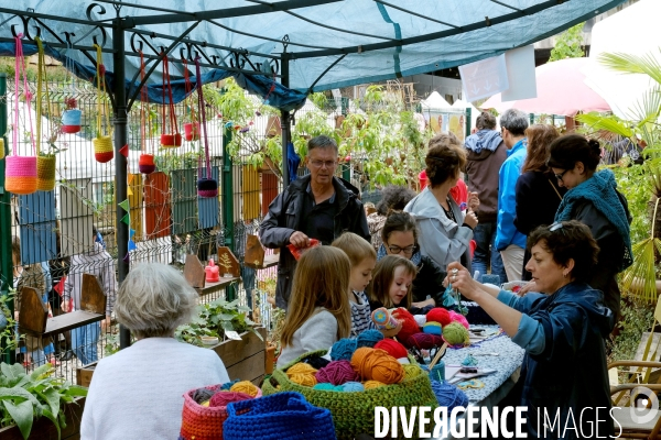 La fete aux jardins participatif du Ruisseau le long de la petite ceinture dans le 18 eme arrondissement