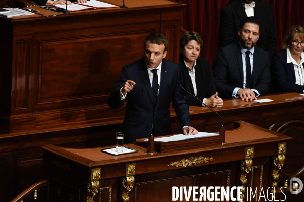 Emmanuel Macron devant le congrès à Versailles