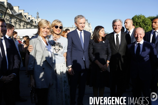 Photo : Bernard Arnault et sa femme Hélène Mercier-Arnault, Brigitte Macron  (Trogneux) - Sortie du vernissage de l'exposition ''Christian Dior,  couturier du rêve'' pour les 70 ans de la maison Christian Dior