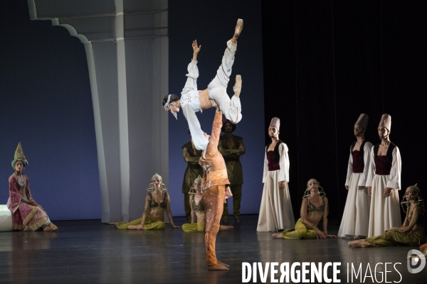 LE CORSAIRE de Kader Belarbi