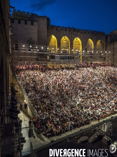 Festival d Avignon 2017 - Cour d honneur du palais des papes