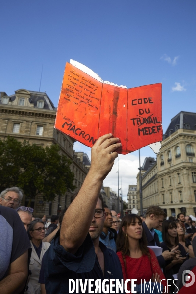 Manifestation des Insoumis contre la loi travail