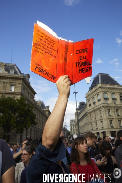 Manifestation des Insoumis contre la loi travail