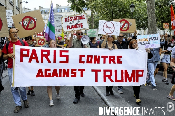Manifestation  Front Social  anti Macron et Trump