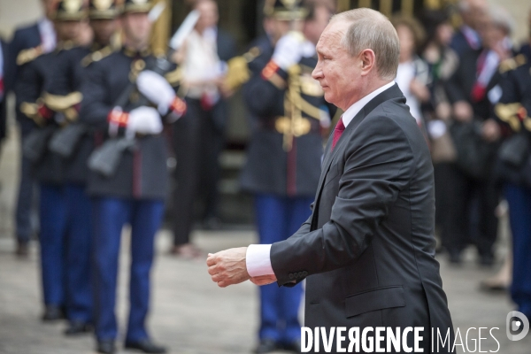 Emmanuel Macron reçoit Vladimir Poutine à Versailles