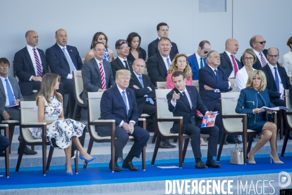 Emmanuel Macron présidede le défilé du 14 juillet en présence de Donald Trump