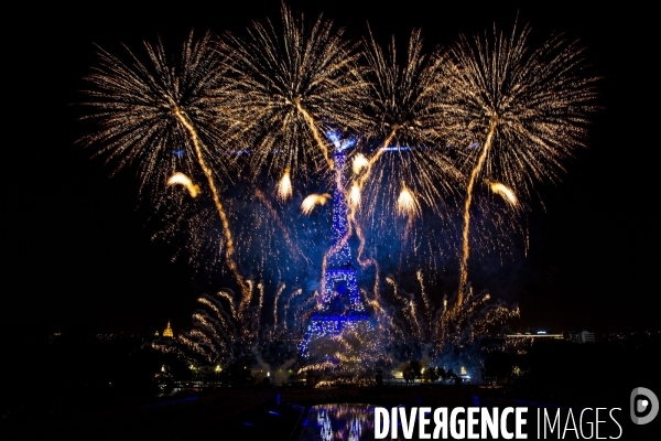 La tour Eiffel en voit de toutes les couleurs pour le 14 juillet
