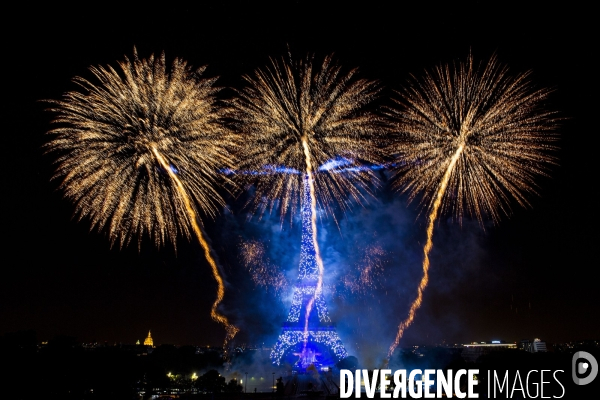 La tour Eiffel en voit de toutes les couleurs pour le 14 juillet