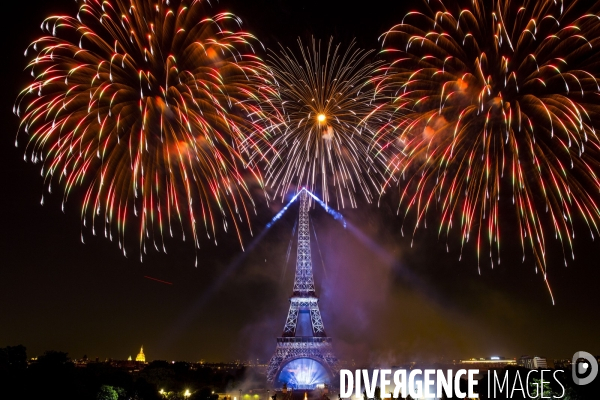 La tour Eiffel en voit de toutes les couleurs pour le 14 juillet