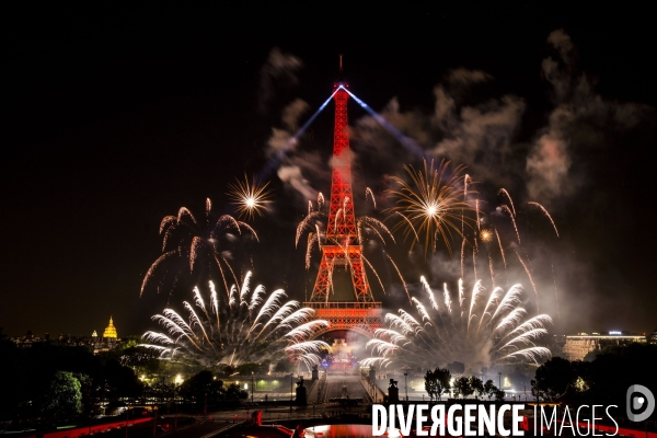 La tour Eiffel en voit de toutes les couleurs pour le 14 juillet