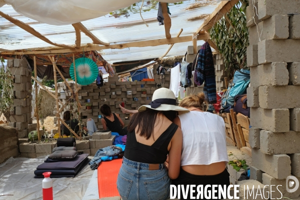 Le festival Bellastock - La ville des terres - consacre a la construction en terre crue