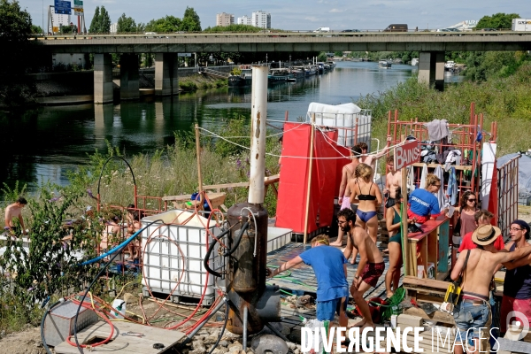 Le festival Bellastock - La ville des terres - consacre a la construction en terre crue