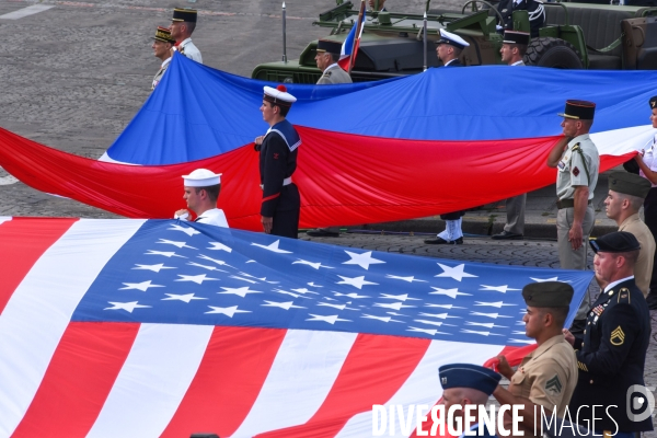 Donald Trump et Emmanuel Macron au défilé du 14 juillet