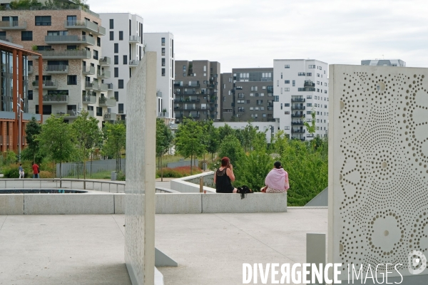 Le Grand Parc dans le nouveau quartier des docks de saint Ouen