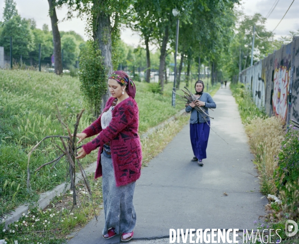 Paris-Nord, campement de Tziganes Roumains