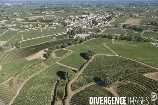 Saint-Emilion, au dessus des grands châteaux