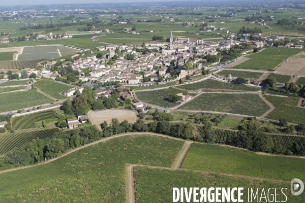 Saint-Emilion, au dessus des grands châteaux